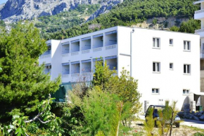 Apartment in Omis near the sea